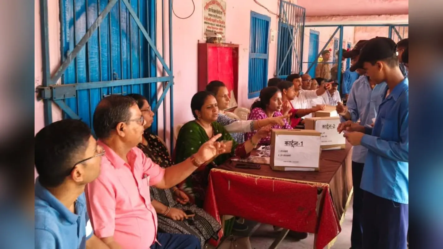 पीएम श्री स्कूल में चुनावी माहौल, बच्चों ने संभाली कमान, चुनी अपनी सरकार